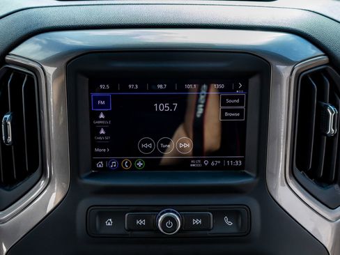 Used 2025 Chevrolet Silverado 2500 W/T w/ WT Convenience Package image 21