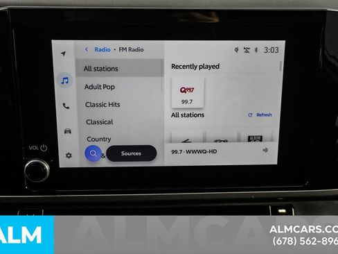 Used 2025 Toyota Camry LE image 35