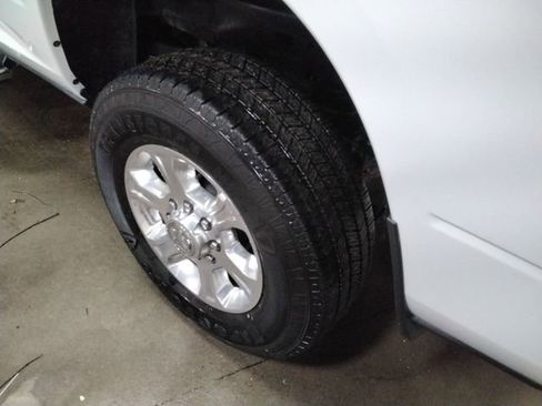 Used 2024 RAM 2500 Big Horn w/ Bed Utility Group image 19