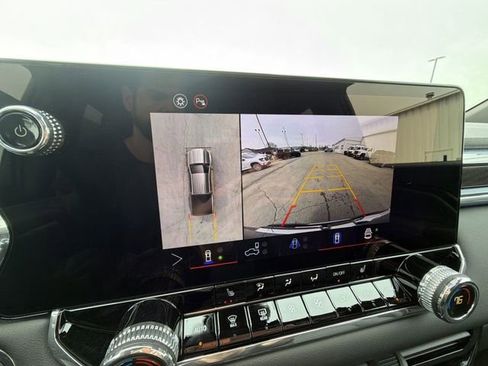 New 2026 GMC Canyon Elevation w/ Convenience Package image 15