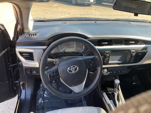 Used 2014 Toyota Corolla LE FWD image 13