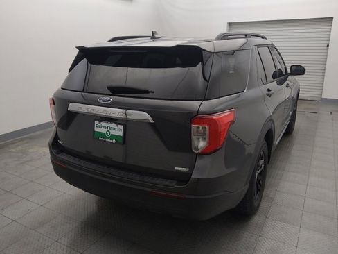Used 2020 Ford Explorer XLT RWD image 9