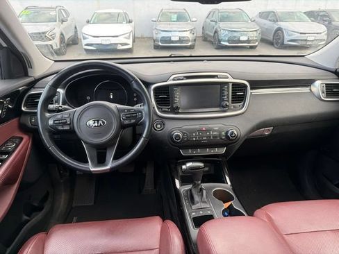 Used 2017 Kia Sorento SX AWD/4WD image 10