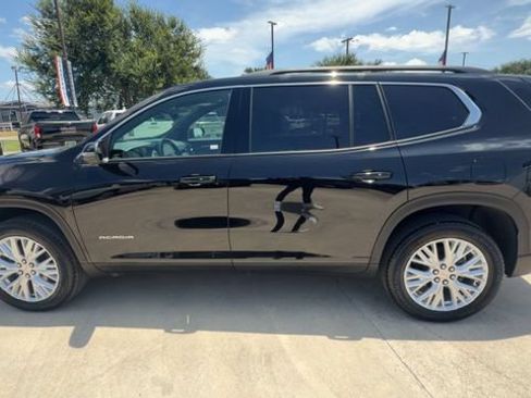 Certified 2026 GMC Acadia Elevation w/ Elevation Premium Package FWD image 5