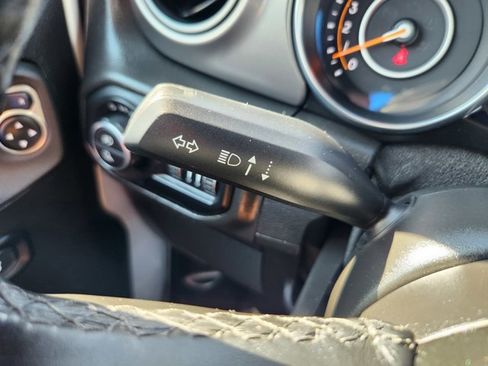 Used 2022 Jeep Gladiator Sport image 24