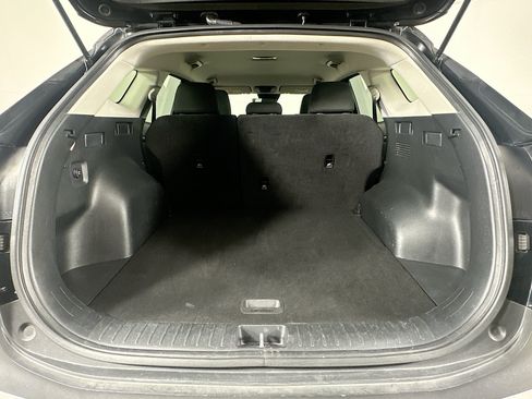 Used 2025 Kia Sportage LX FWD image 27