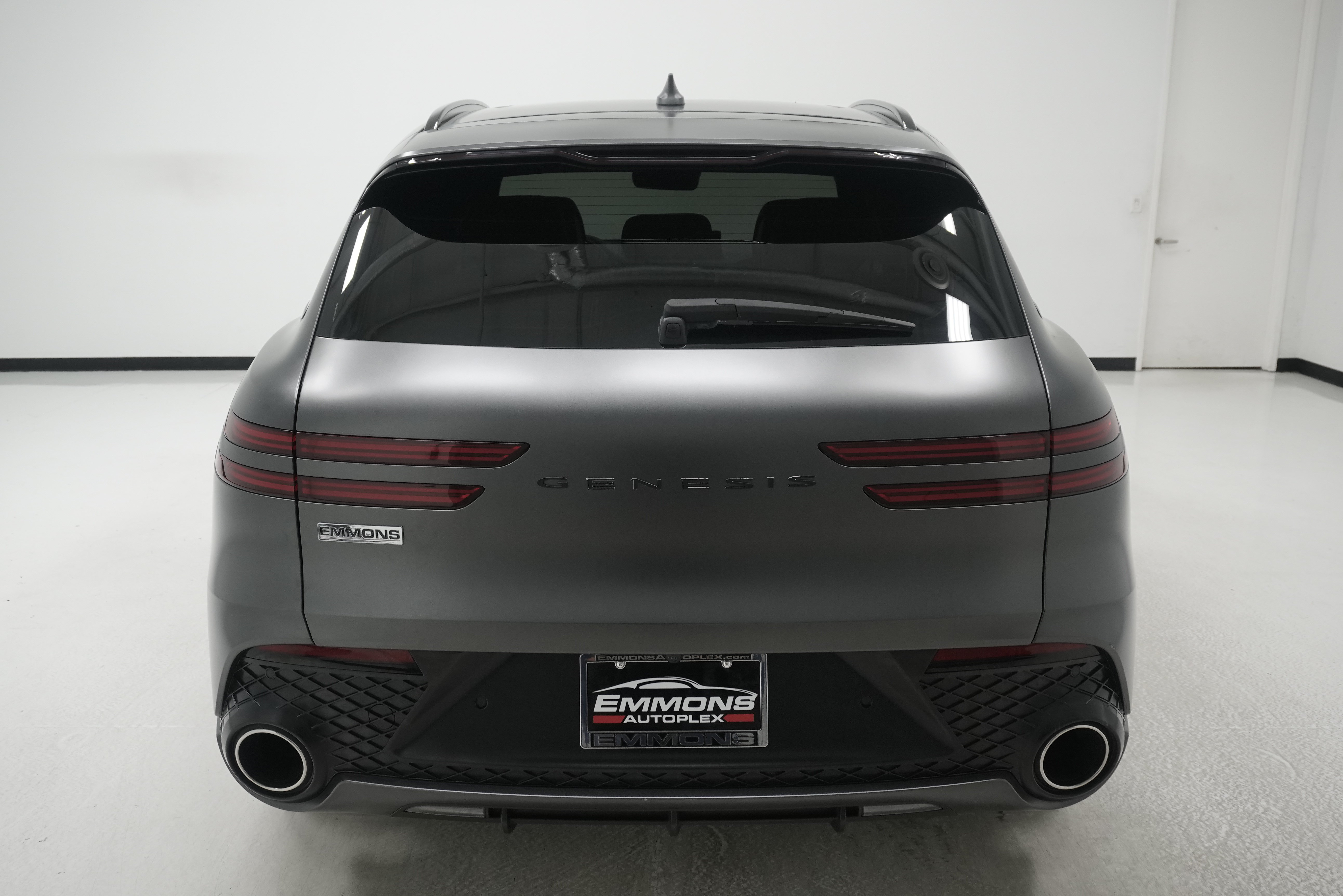 Used 2022 Genesis GV70 2.5T w/ Sport Prestige Package AWD/4WD image 5