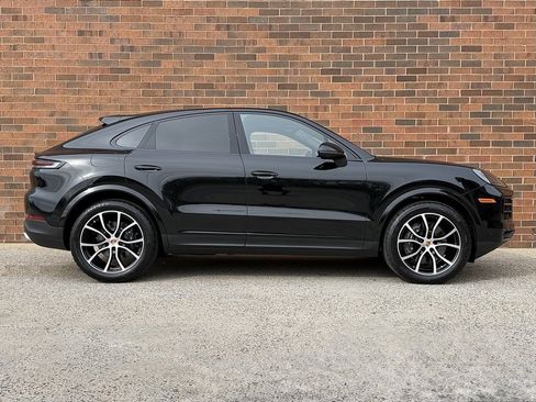 New 2026 Porsche Cayenne Coupe image 8