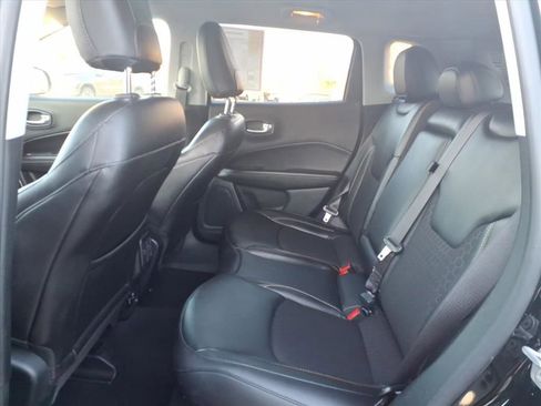 Used 2021 Jeep Compass Latitude w/ Convenience Group image 12