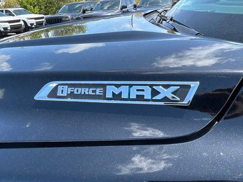 Used 2023 Toyota Sequoia SR5 image 18