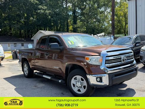 Used 2017 Toyota Tundra SR5 w/ SR5 Upgrade Package RWD image 3