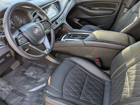 Used 2024 Buick Enclave Avenir image 10