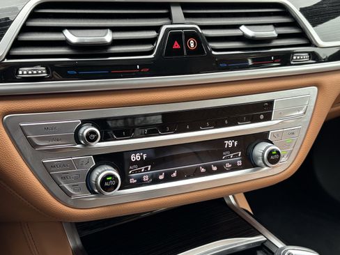 Used 2022 BMW 745e xDrive w/ M Sport Package image 29