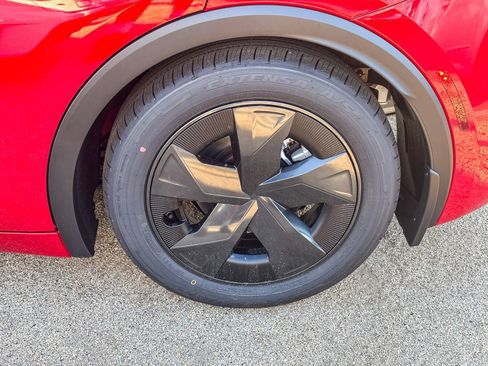 New 2026 Toyota Prius Plug-In Hybrid image 12