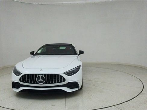 Used 2025 Mercedes-Benz SL 43 AMG w/ Driver Assistance Package image 60