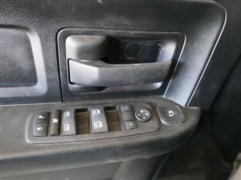 Used 2023 RAM 2500 Tradesman w/ Chrome Appearance Group image 17