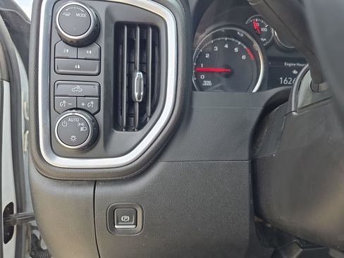 Used 2023 Chevrolet Silverado 2500 LT AWD/4WD image 26