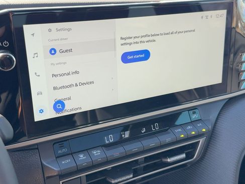 Used 2025 Toyota Camry SE image 24