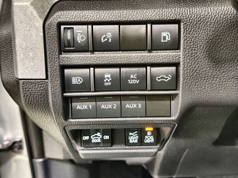 Used 2024 Toyota Tacoma 4x4 Double Cab Hybrid image 34