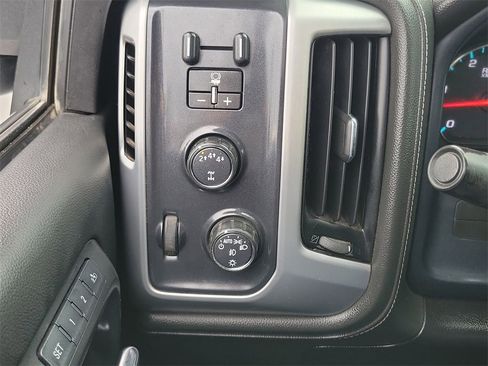 Used 2018 GMC Sierra 2500 SLT w/ Duramax Plus Package image 17