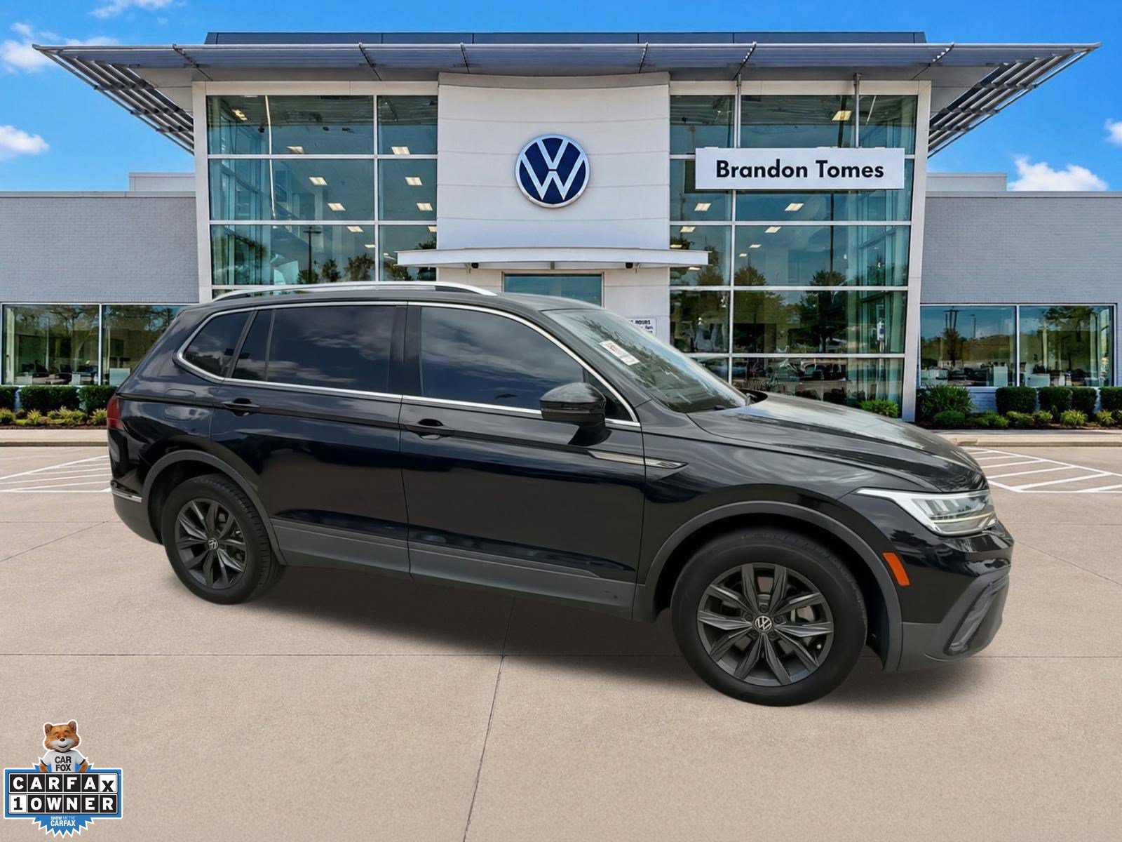 Used 2022 Volkswagen Tiguan SE FWD image 10