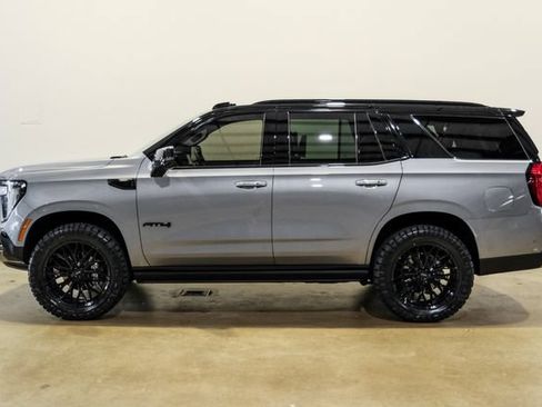 Used 2026 GMC Yukon AT4 w/ AT4 Premium Plus Package AWD/4WD image 6