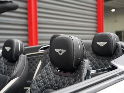 Used 2022 Bentley Continental GT Speed image 9