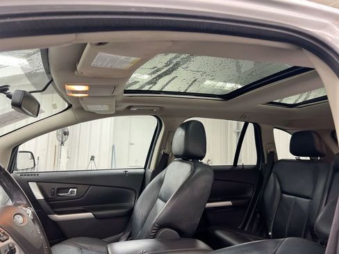 Used 2014 Ford Edge SEL w/ Equipment Group 205A AWD/4WD image 19
