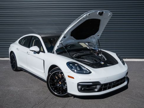 Certified 2023 Porsche Panamera 4 image 34