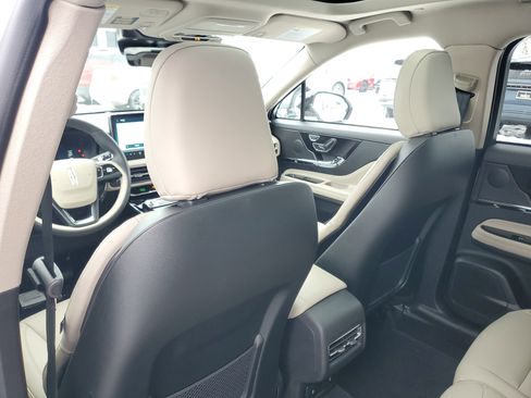 New 2026 Lincoln Corsair Premiere image 26