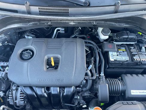 Used 2025 Kia Soul LX w/ LX Technology Package image 32