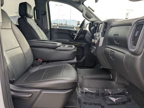 Used 2020 GMC Sierra 1500 SLE w/ SLE Value Package image 21