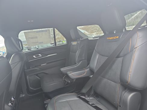 New 2026 Ford Explorer Tremor w/ Tremor Convenience Package image 13