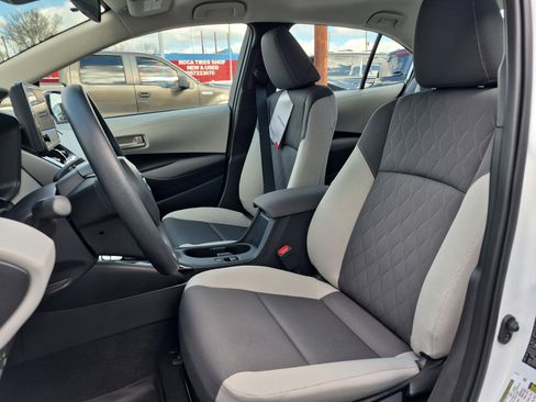 Used 2026 Toyota Corolla LE image 11