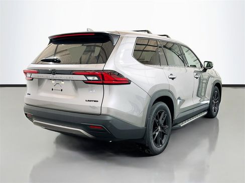 New 2026 Toyota Grand Highlander Limited image 4