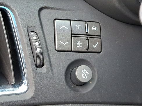 Used 2008 Cadillac CTS 3.6 image 25