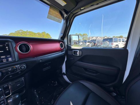 Used 2023 Jeep Gladiator Rubicon w/ LED Lighting Group image 30