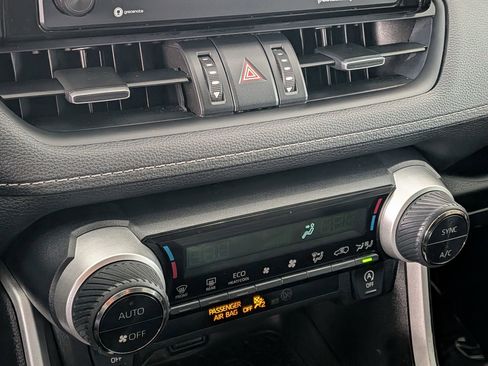 Certified 2022 Toyota RAV4 XLE Premium FWD image 21