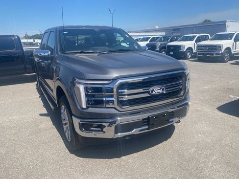 New 2025 Ford F150 Lariat w/ Equipment Group 501A Mid image 7