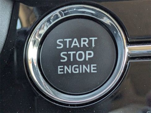 New 2025 Mitsubishi Outlander SE image 35