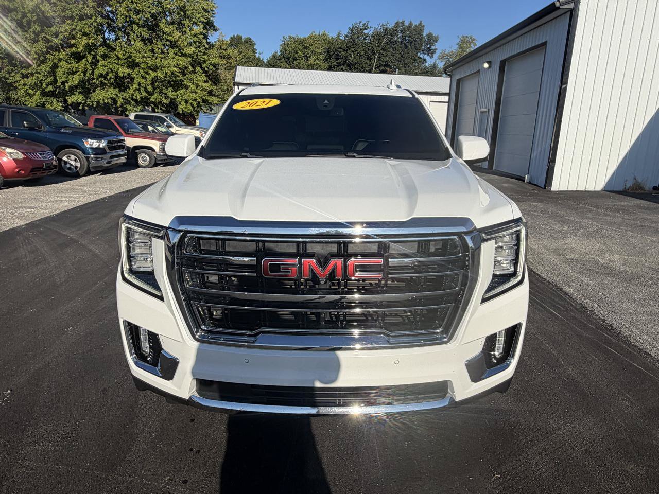 Used 2021 GMC Yukon SLT w/ SLT Luxury Plus Package AWD/4WD image 11