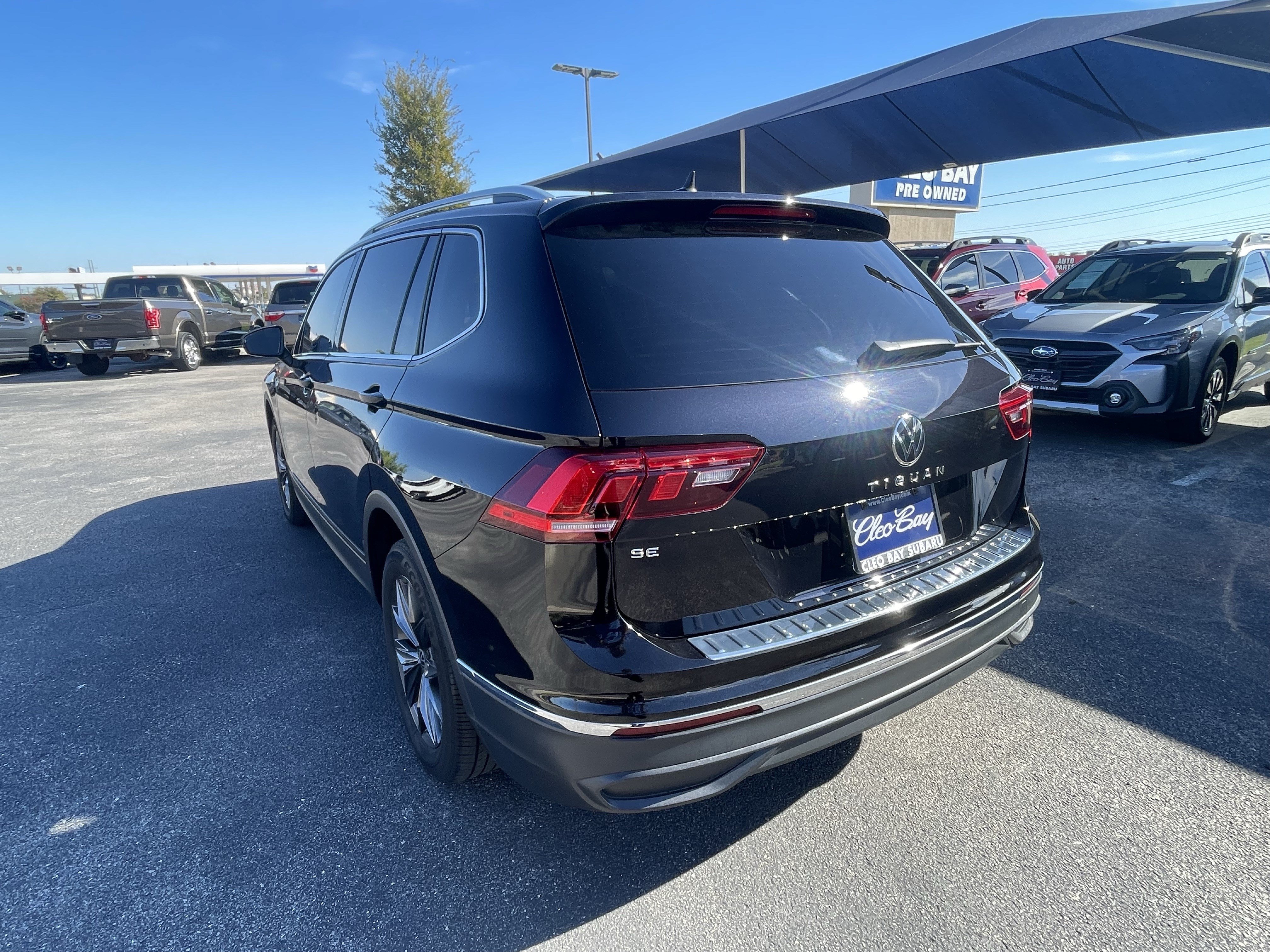 Used 2023 Volkswagen Tiguan SE FWD image 5