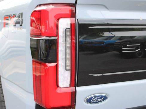 New 2026 Ford F250 Platinum AWD/4WD image 25