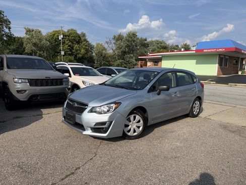 Used 2016 Subaru Impreza 2.0i AWD/4WD image 2
