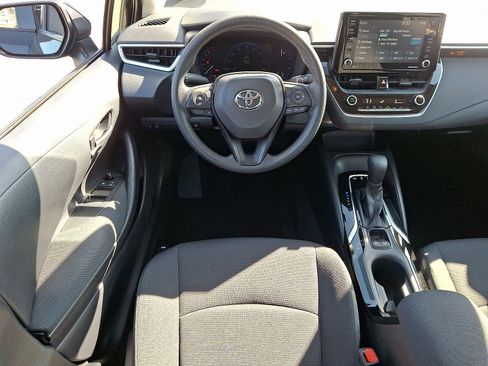 Certified 2022 Toyota Corolla LE image 12