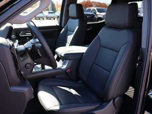 Used 2025 GMC Sierra 1500 SLT w/ SLT Premium Plus Package image 16