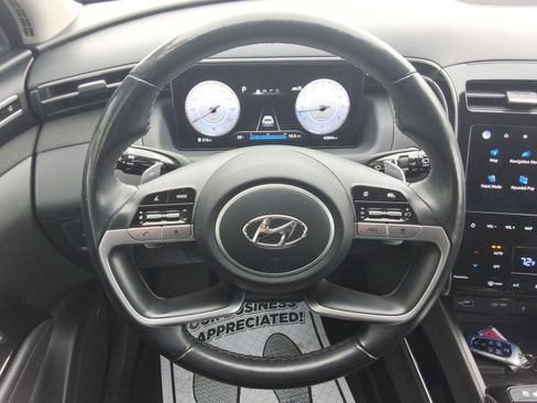 Used 2023 Hyundai Tucson Limited w/ Winter Package image 11