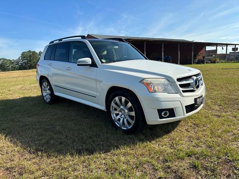 Used 2012 Mercedes-Benz GLK 350 4MATIC image 2