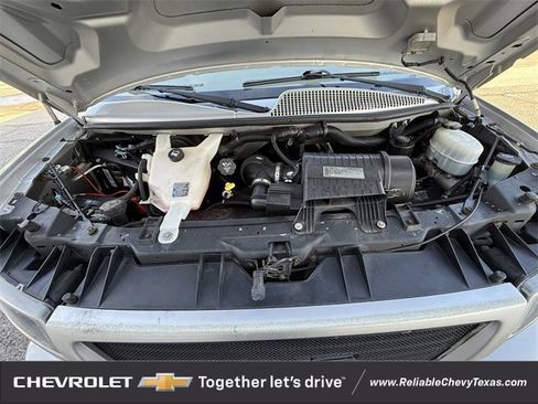 Used 2010 GMC Savana 2500 w/ Preferred Equipment Group image 37