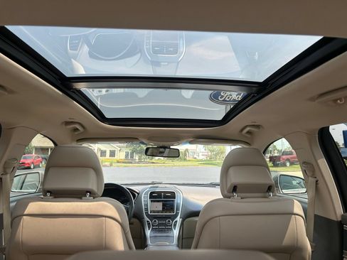 Used 2018 Lincoln MKX Reserve w/ Lincoln MKX Climate Package AWD/4WD image 30